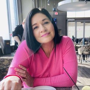 Meet your Posher, Laci